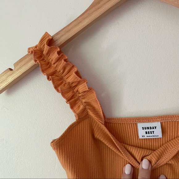 CLOSET CLOSING TODAY • LAST CHANCE✨aritzia sunday best firecracker bodysuit - Picture 3 of 3